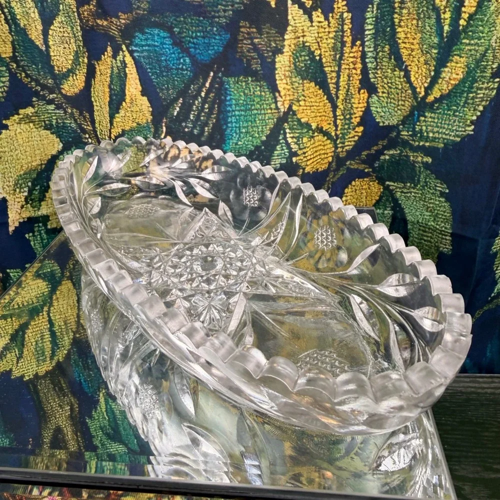 Vintage Clear Pressed Glass‎ Starburst Floral Oval Serving Dish Scalloped Rim